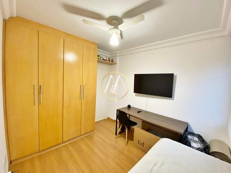 Apartamento reformado com 3 dormitórios, suíte e sacada - Centro: 8ª foto da galeria de imagens do imóvel