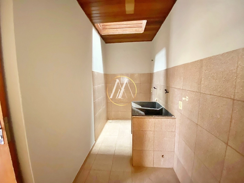 Casa com 5 dormitórios, uma suíte à venda no centro de Rolândia, 263m²: 48ª foto da galeria de imagens do imóvel