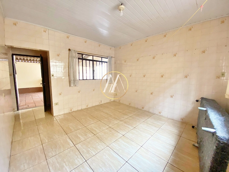 Casa com 5 dormitórios, uma suíte à venda no centro de Rolândia, 263m²: 30ª foto da galeria de imagens do imóvel