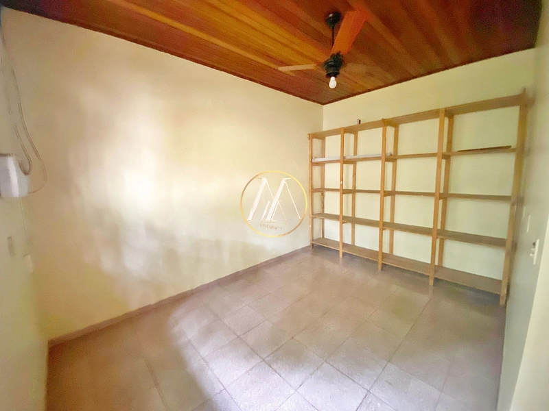 Casa com 5 dormitórios, uma suíte à venda no centro de Rolândia, 263m²: 46ª foto da galeria de imagens do imóvel