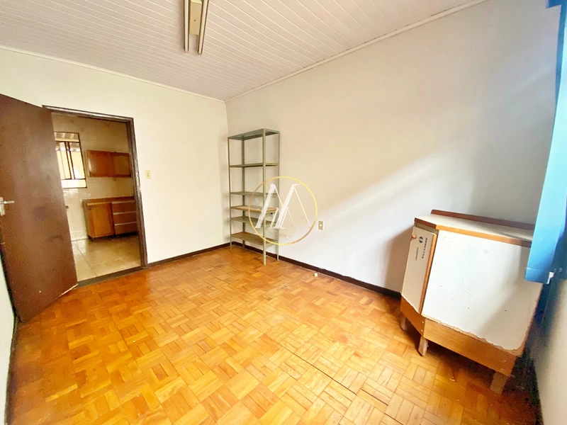 Casa com 5 dormitórios, uma suíte à venda no centro de Rolândia, 263m²: 32ª foto da galeria de imagens do imóvel