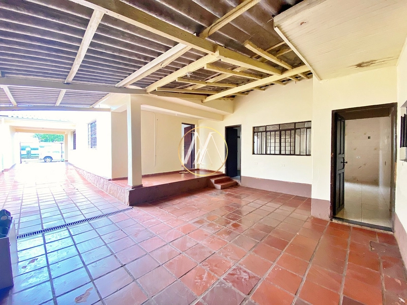Casa com 5 dormitórios, uma suíte à venda no centro de Rolândia, 263m²: 25ª foto da galeria de imagens do imóvel
