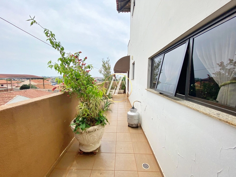 Casa comercial à venda com 660m² e barracão no Centro – Londrina/PR: 28ª foto da galeria de imagens do imóvel