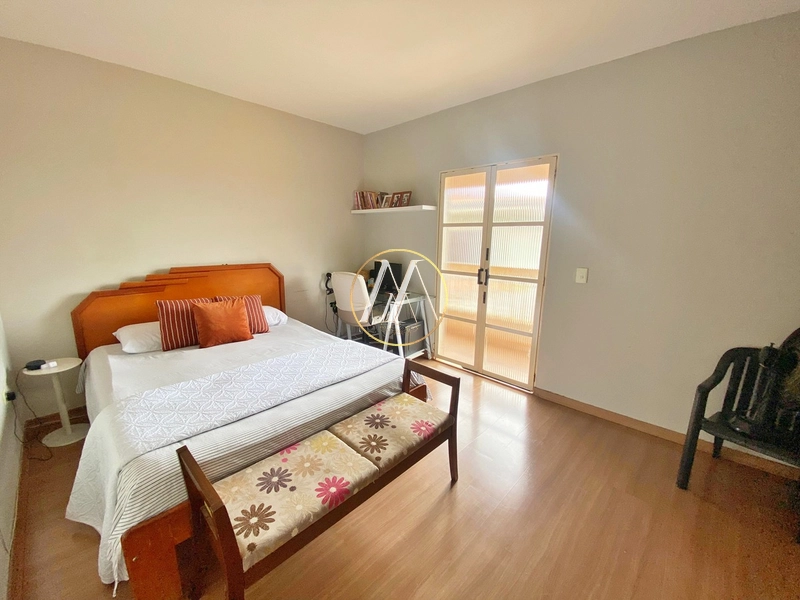 Imóvel com 3 casas em terreno amplo de 600 m² no Centro – Londrina/PR: 17ª foto da galeria de imagens do imóvel