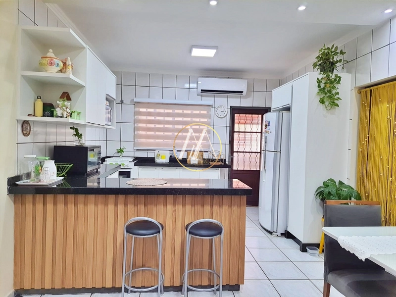 Casa com edícula, suíte e 402 m² de terreno – Londrina/PR: 3ª foto da galeria de imagens do imóvel