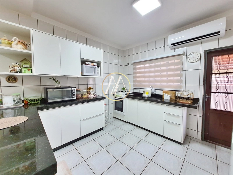 Casa com edícula, suíte e 402 m² de terreno – Londrina/PR: 4ª foto da galeria de imagens do imóvel