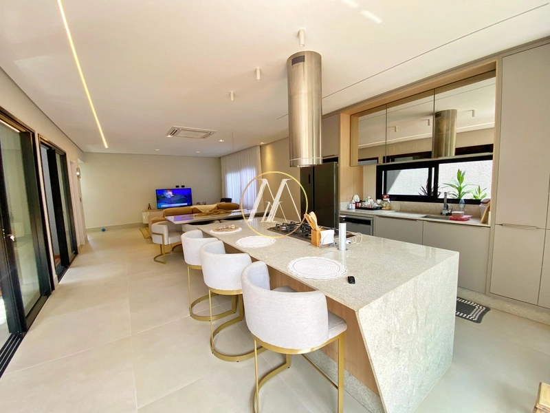 Sobrado charmoso à venda com 233m², 3 dormitórios sendo uma suíte: 4ª foto da galeria de imagens do imóvel
