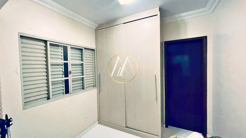 Apartamento à venda com 4 quartos e suíte na Rua Santos, Londrina: 11ª foto da galeria de imagens do imóvel