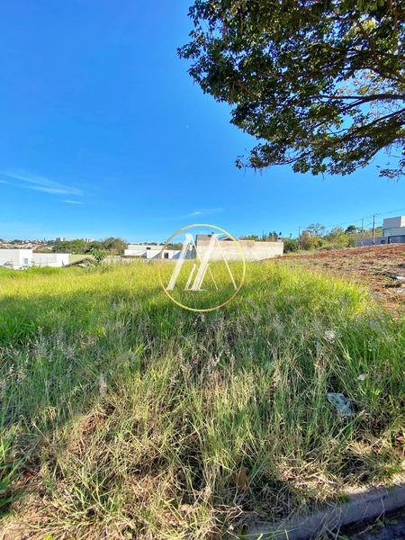 Terreno à venda de 300 m² no Residencial Belmonte, Rolândia/PR: 3ª foto da galeria de imagens do imóvel