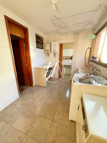 Apartamento à venda com 3 dormitórios (2 suítes) e 249 m² – Centro: 13ª foto da galeria de imagens do imóvel
