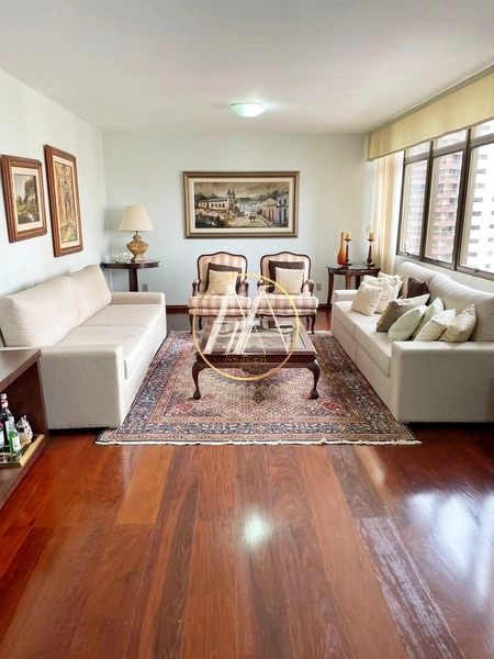 Apartamento à venda com 3 dormitórios (2 suítes) e 249 m² – Centro: 1ª foto da galeria de imagens do imóvel