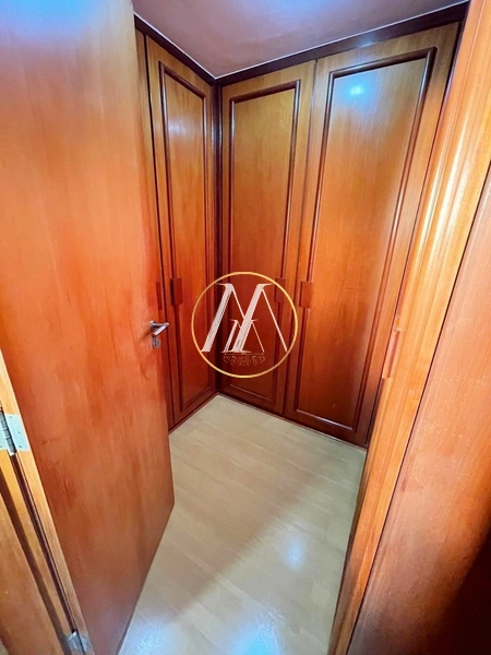 Apartamento à venda com 3 dormitórios (2 suítes) e 249 m² – Centro: 26ª foto da galeria de imagens do imóvel