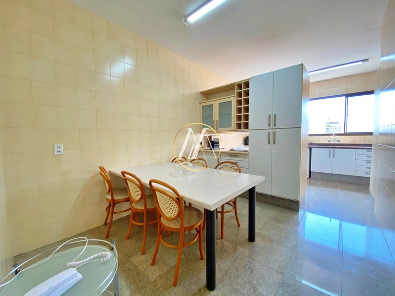 Apartamento à venda com 3 dormitórios (2 suítes) e 249 m² – Centro: 26ª foto da galeria de imagens do imóvel