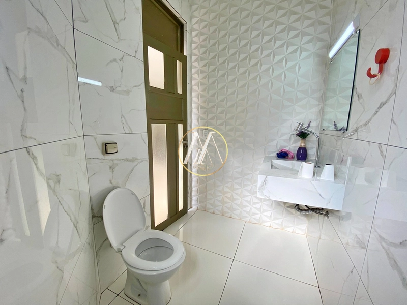 Excepcional casa de alto padrão à venda com 4 suítes,piscina e quintal: 51ª foto da galeria de imagens do imóvel