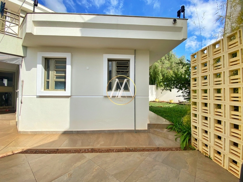 Excepcional casa de alto padrão à venda com 4 suítes,piscina e quintal: 104ª foto da galeria de imagens do imóvel
