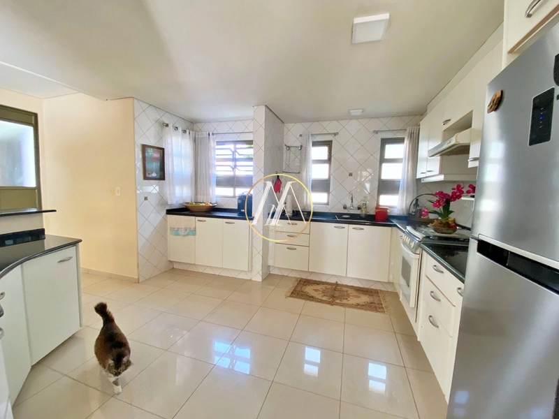 Excepcional casa de alto padrão à venda com 4 suítes,piscina e quintal: 49ª foto da galeria de imagens do imóvel