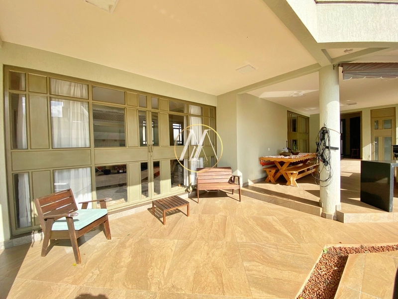 Excepcional casa de alto padrão à venda com 4 suítes,piscina e quintal: 108ª foto da galeria de imagens do imóvel