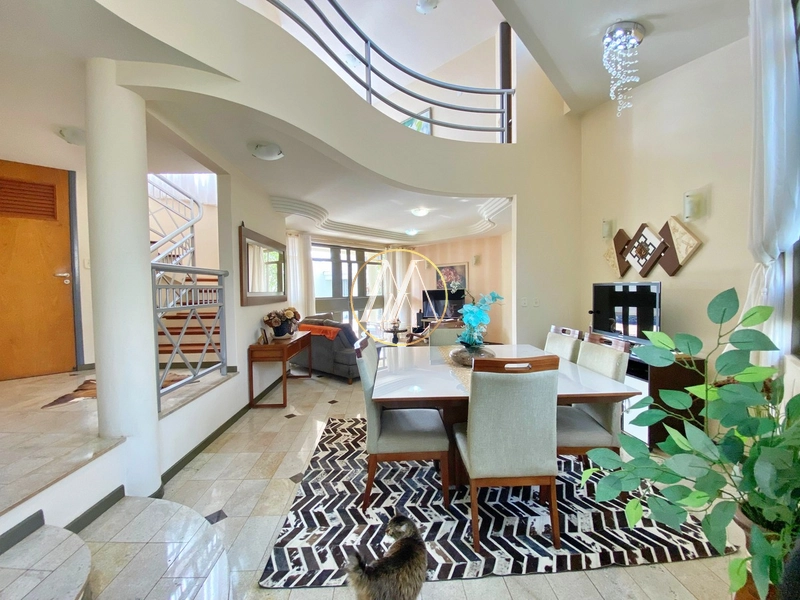 Excepcional casa de alto padrão à venda com 4 suítes,piscina e quintal: 74ª foto da galeria de imagens do imóvel