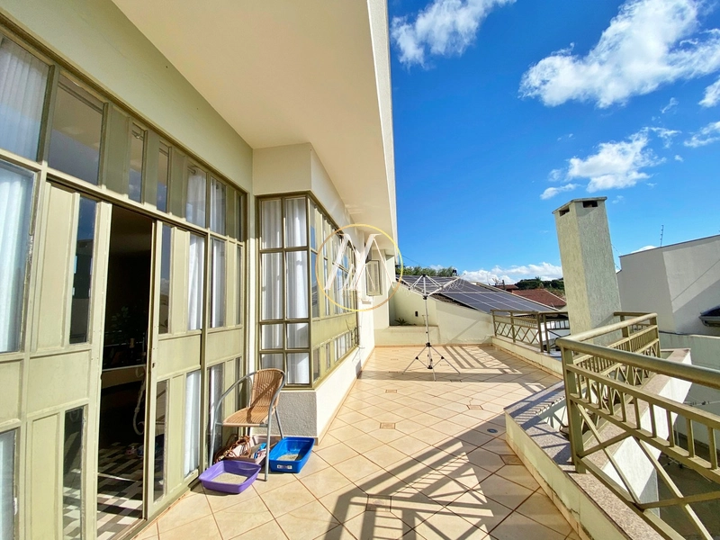 Excepcional casa de alto padrão à venda com 4 suítes,piscina e quintal: 103ª foto da galeria de imagens do imóvel