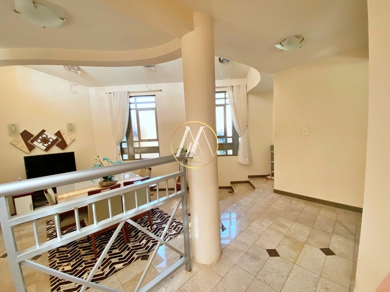 Excepcional casa de alto padrão à venda com 4 suítes,piscina e quintal: 6ª foto da galeria de imagens do imóvel