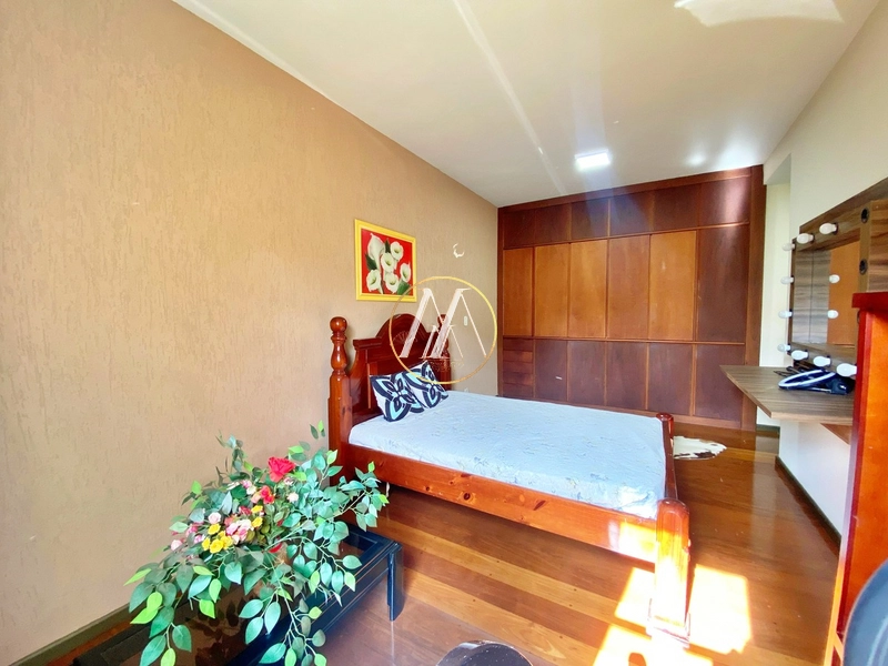 Excepcional casa de alto padrão à venda com 4 suítes,piscina e quintal: 65ª foto da galeria de imagens do imóvel