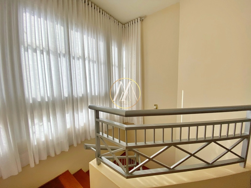 Excepcional casa de alto padrão à venda com 4 suítes,piscina e quintal: 27ª foto da galeria de imagens do imóvel