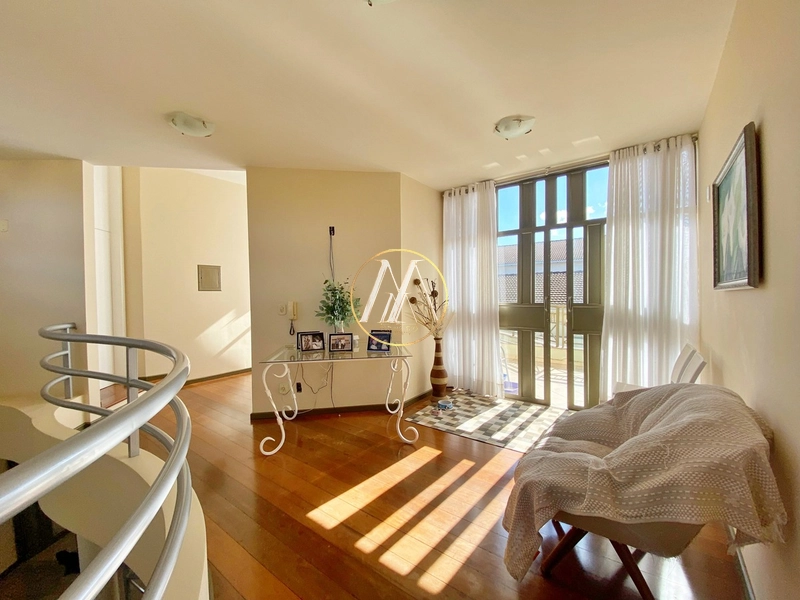 Excepcional casa de alto padrão à venda com 4 suítes,piscina e quintal: 8ª foto da galeria de imagens do imóvel