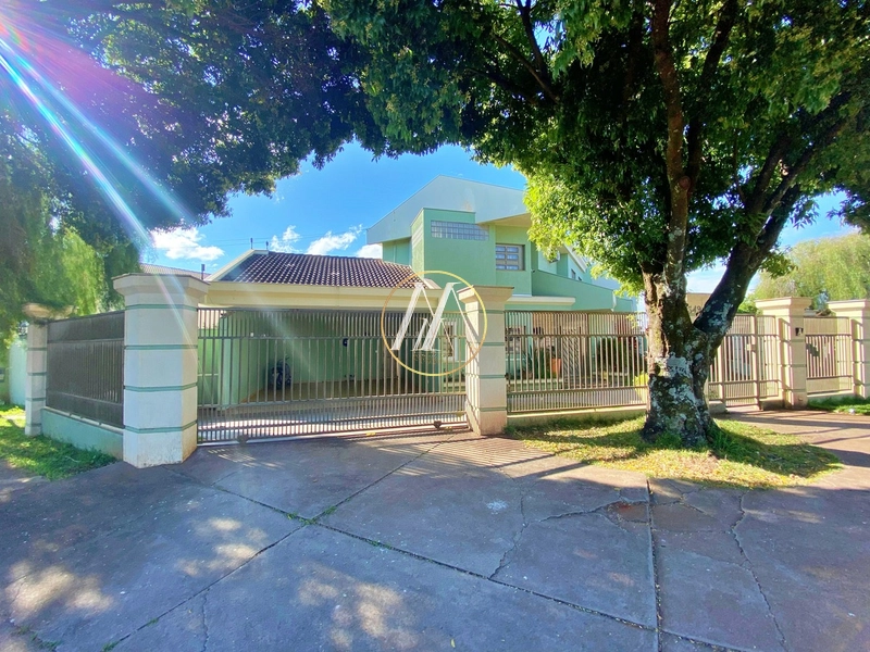 Excepcional casa de alto padrão à venda com 4 suítes,piscina e quintal: 2ª foto da galeria de imagens do imóvel