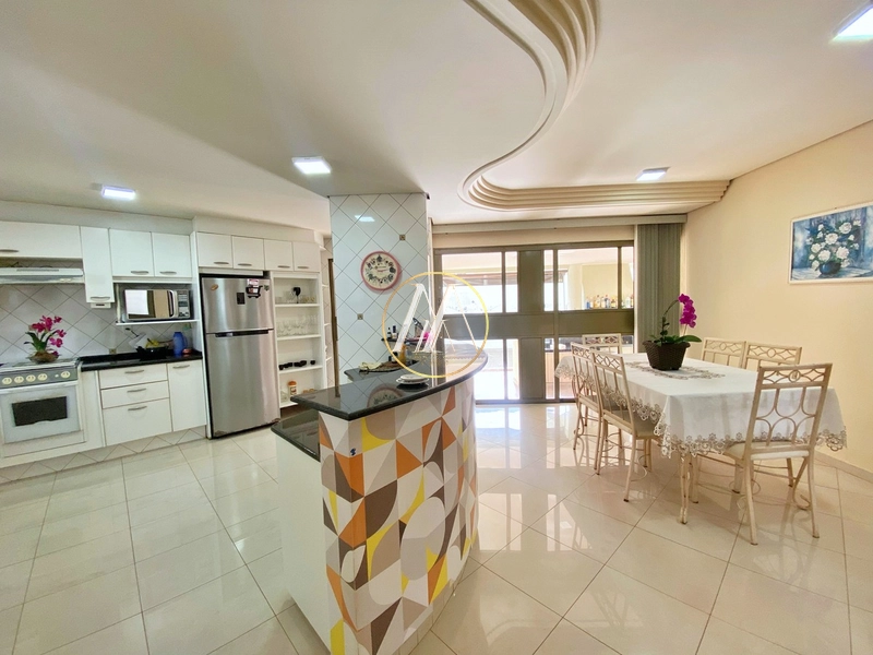 Excepcional casa de alto padrão à venda com 4 suítes,piscina e quintal: 55ª foto da galeria de imagens do imóvel