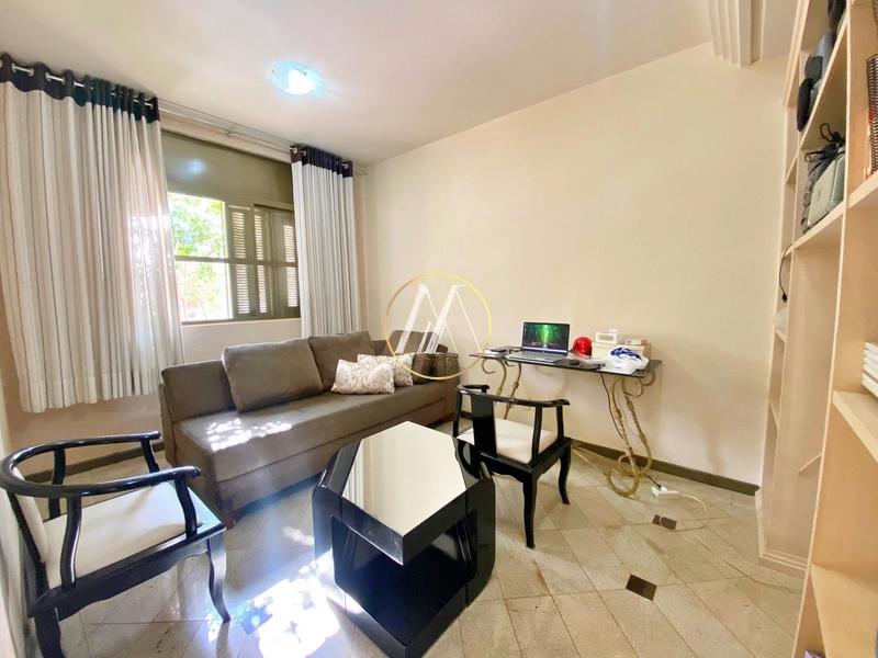 Excepcional casa de alto padrão à venda com 4 suítes,piscina e quintal: 68ª foto da galeria de imagens do imóvel
