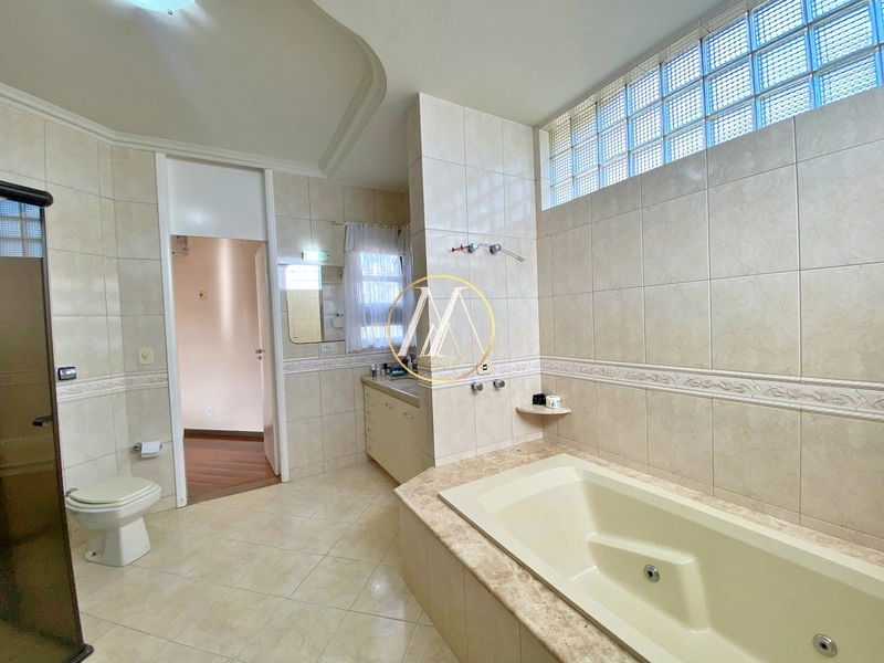Excepcional casa de alto padrão à venda com 4 suítes,piscina e quintal: 35ª foto da galeria de imagens do imóvel