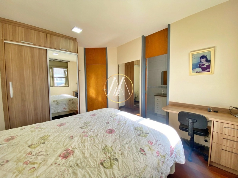 Excepcional casa de alto padrão à venda com 4 suítes,piscina e quintal: 22ª foto da galeria de imagens do imóvel