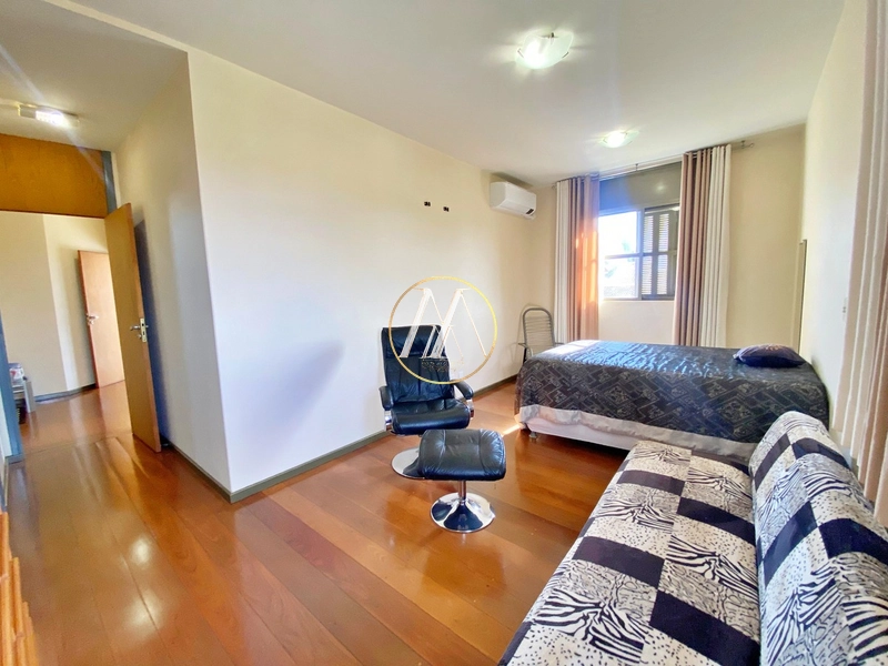 Excepcional casa de alto padrão à venda com 4 suítes,piscina e quintal: 15ª foto da galeria de imagens do imóvel