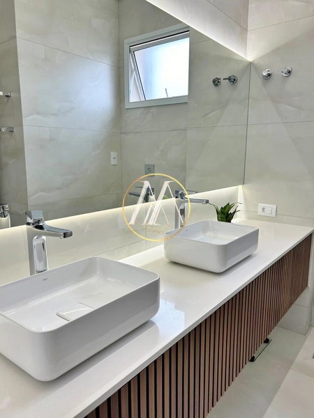 Casa em condomínio à venda no Aranguá – 3 suítes, escritório e piscina: 19ª foto da galeria de imagens do imóvel