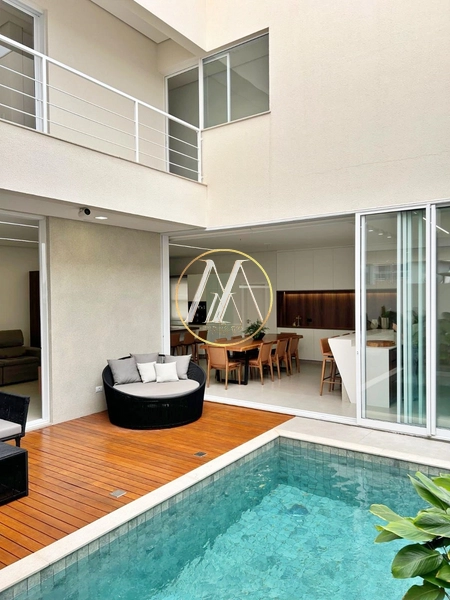 Casa em condomínio à venda no Aranguá – 3 suítes, escritório e piscina: 13ª foto da galeria de imagens do imóvel