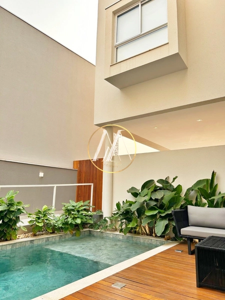 Casa em condomínio à venda no Aranguá – 3 suítes, escritório e piscina: 14ª foto da galeria de imagens do imóvel