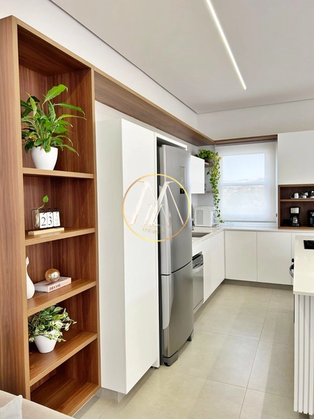 Casa em condomínio à venda no Aranguá – 3 suítes, escritório e piscina: 9ª foto da galeria de imagens do imóvel