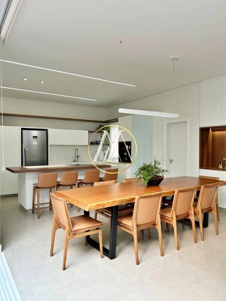 Casa em condomínio à venda no Aranguá – 3 suítes, escritório e piscina: 6ª foto da galeria de imagens do imóvel