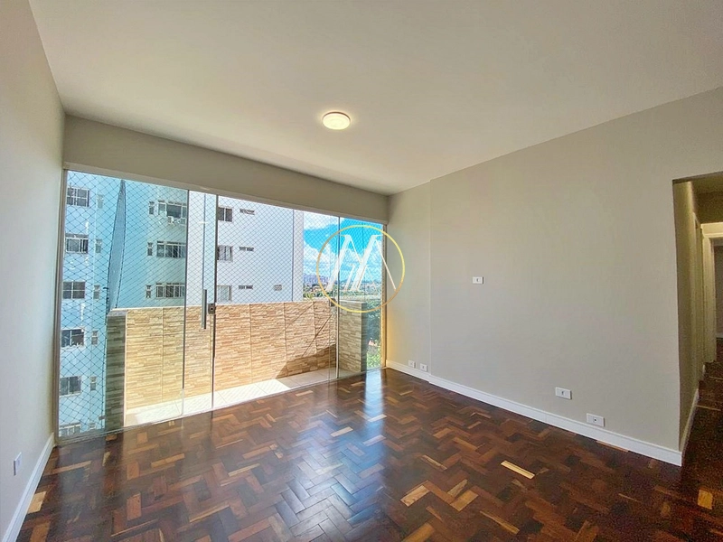 Apartamento reformado no centro de Londrina, 3 dormitórios e uma suíte: 4ª foto da galeria de imagens do imóvel