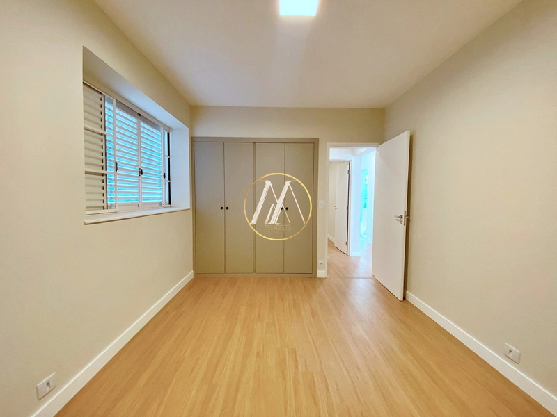 Apartamento reformado com 3 dormitórios, suíte e 2 vagas – Centro: 38ª foto da galeria de imagens do imóvel