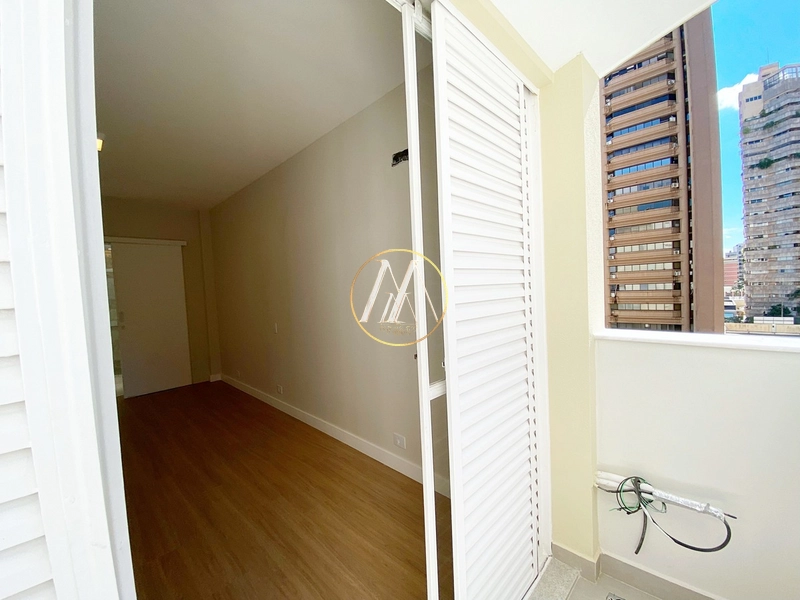 Apartamento reformado com 3 dormitórios, suíte e 2 vagas – Centro: 54ª foto da galeria de imagens do imóvel