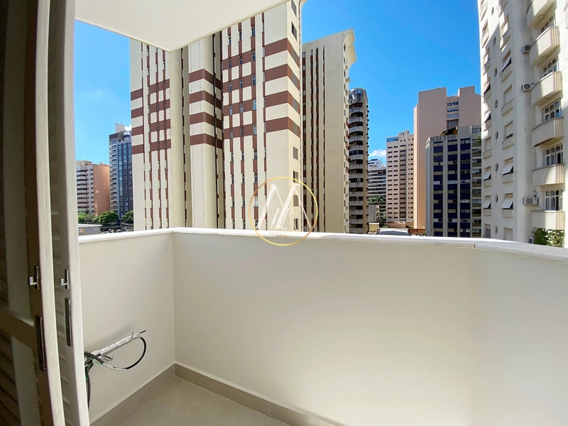 Apartamento reformado com 3 dormitórios, suíte e 2 vagas – Centro: 52ª foto da galeria de imagens do imóvel