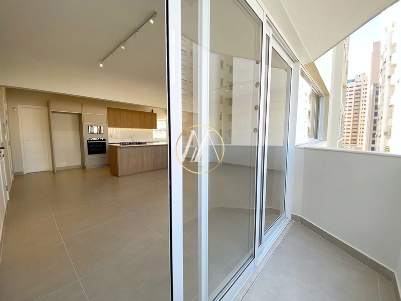 Apartamento reformado com 3 dormitórios, suíte e 2 vagas – Centro: 4ª foto da galeria de imagens do imóvel