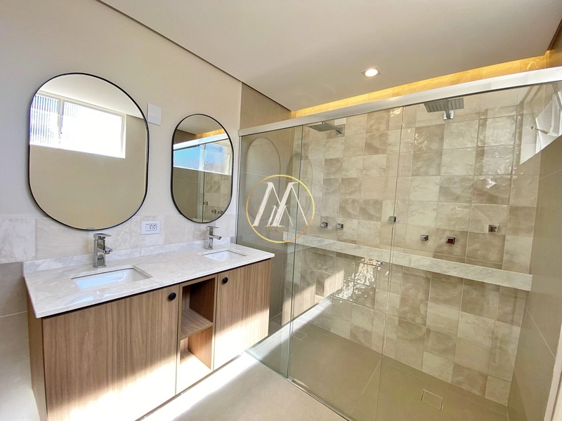 Apartamento reformado com 3 dormitórios, suíte e 2 vagas – Centro: 47ª foto da galeria de imagens do imóvel