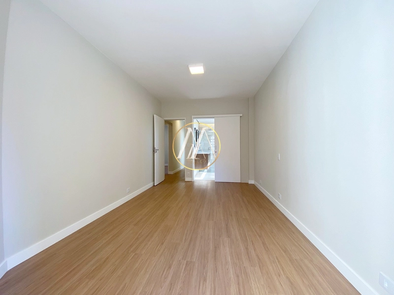 Apartamento reformado com 3 dormitórios, suíte e 2 vagas – Centro: 41ª foto da galeria de imagens do imóvel