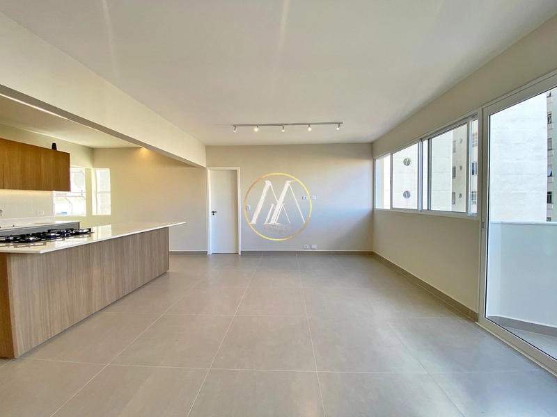 Apartamento reformado com 3 dormitórios, suíte e 2 vagas – Centro: 3ª foto da galeria de imagens do imóvel