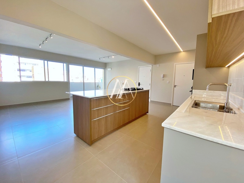 Apartamento reformado com 3 dormitórios, suíte e 2 vagas – Centro: 13ª foto da galeria de imagens do imóvel