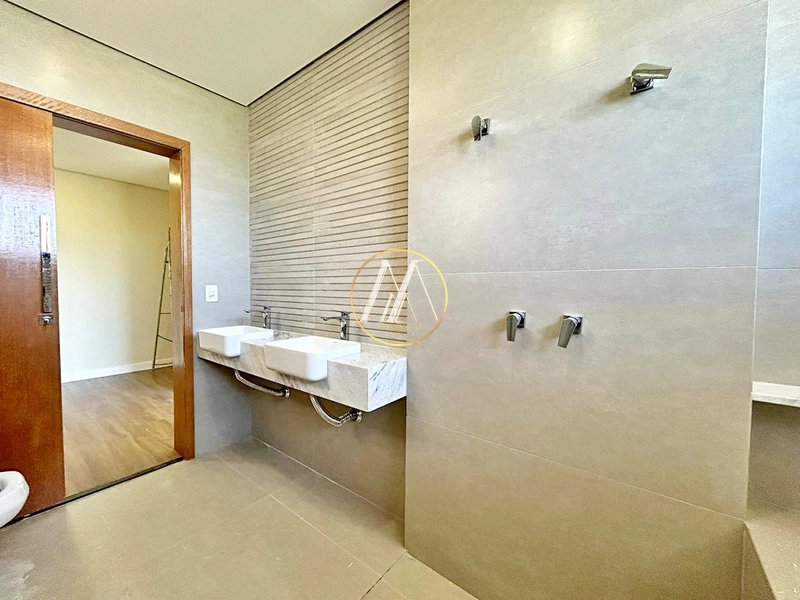 Sobrado de alto padrão com 4 quartos, 2 suítes e demi suíte: 93ª foto da galeria de imagens do imóvel