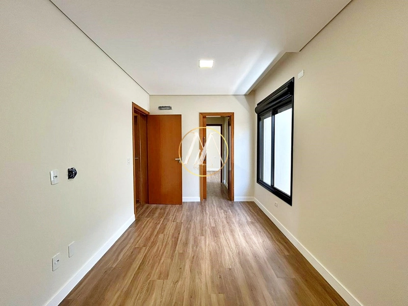 Sobrado de alto padrão com 4 quartos, 2 suítes e demi suíte: 77ª foto da galeria de imagens do imóvel