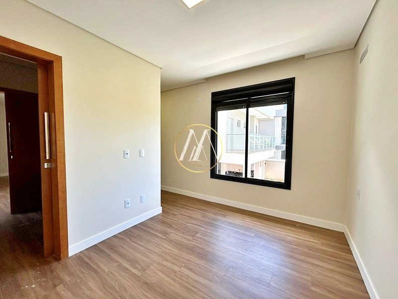 Sobrado de alto padrão com 4 quartos, 2 suítes e demi suíte: 84ª foto da galeria de imagens do imóvel